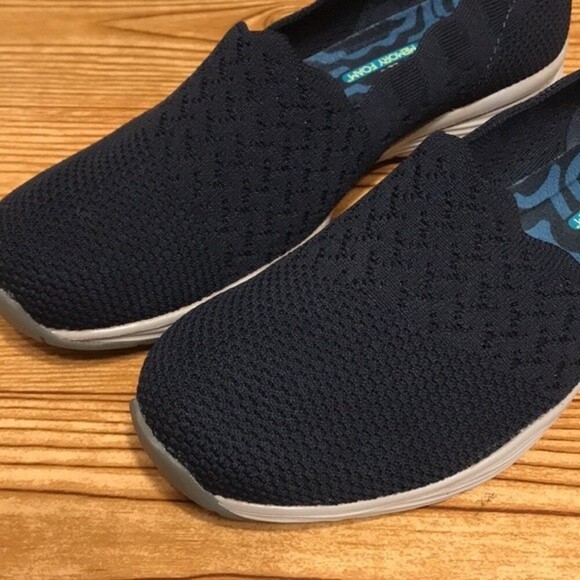 Skechers Seager classic fit Knit Slip-on shoes Loafer size 9 - Picture 9 of 9